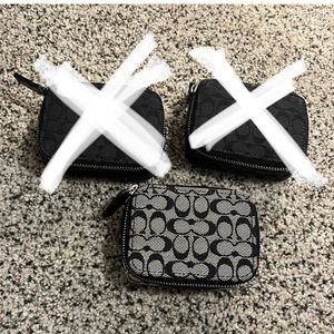 Coach Signature Canvas Leather Triple Pill Travel Box Zip Around Case - 1 left